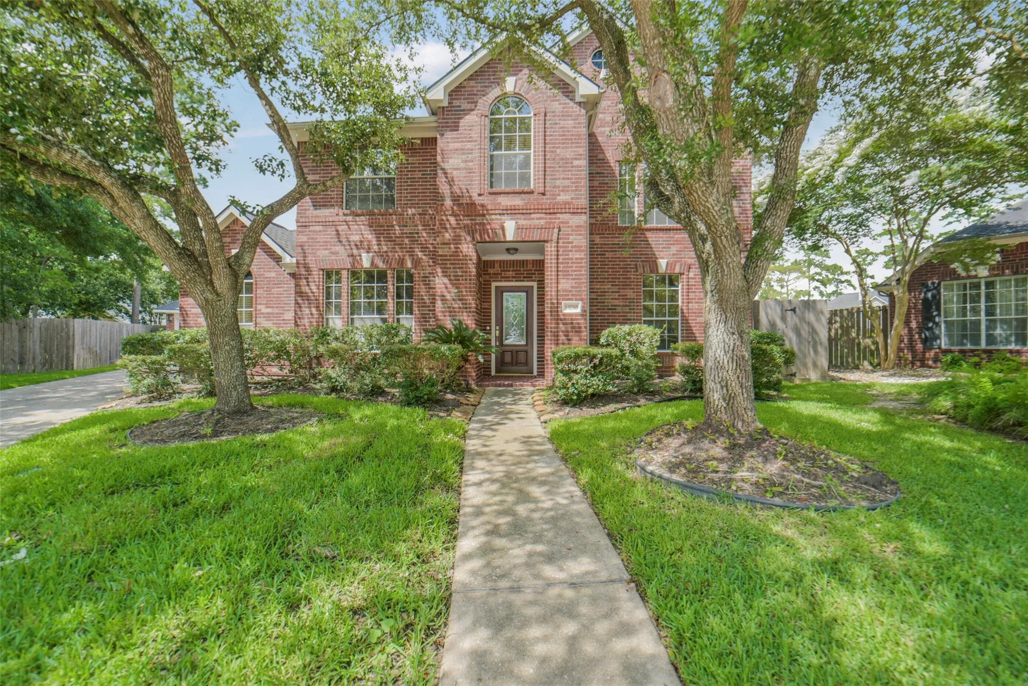 Main property image