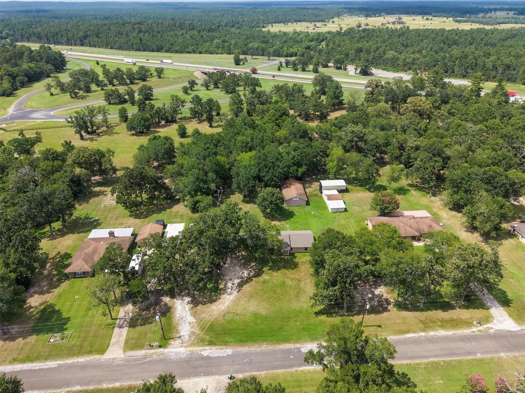 21 Wood Lodge Dr