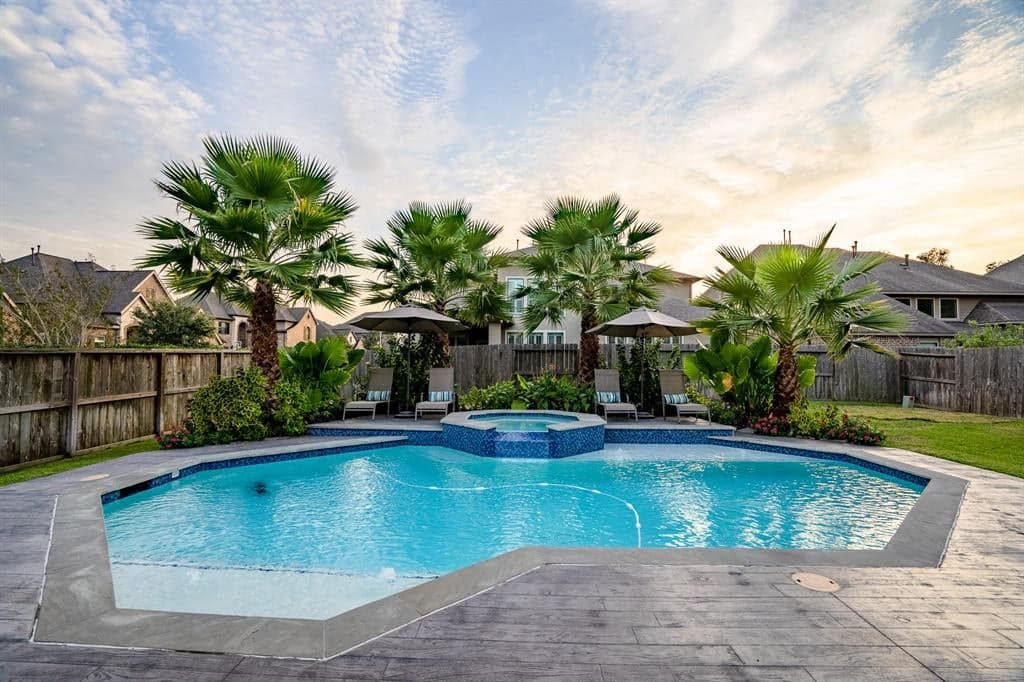 11 Veneto Ln