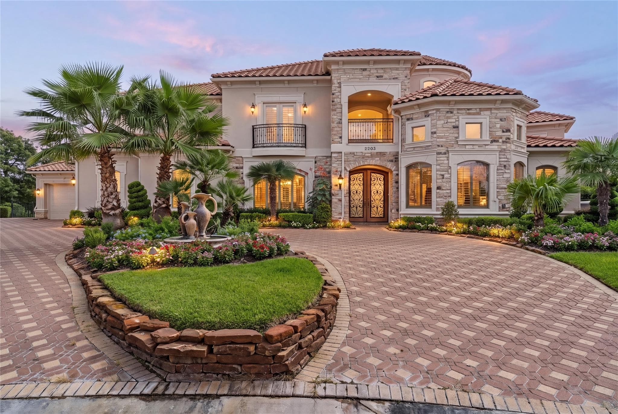2203 Capri Isle Ct