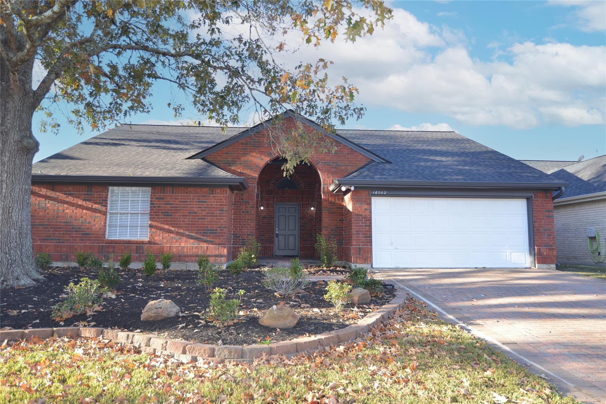 4634 Stonemede Dr