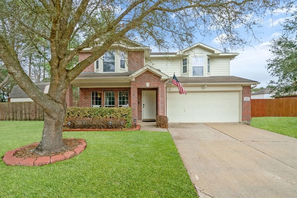 2403 Fox River Ln