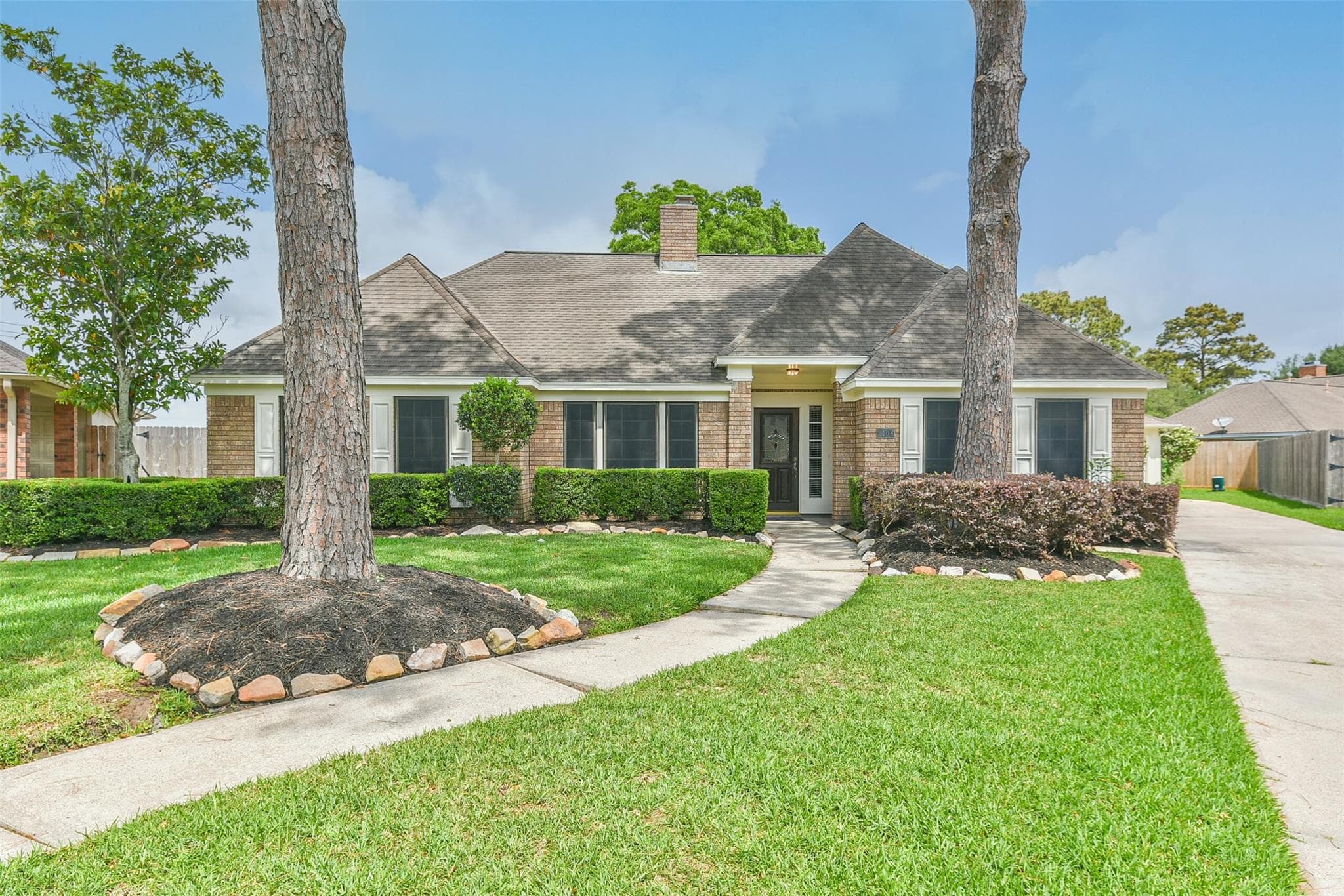 2108 Murfield Dr