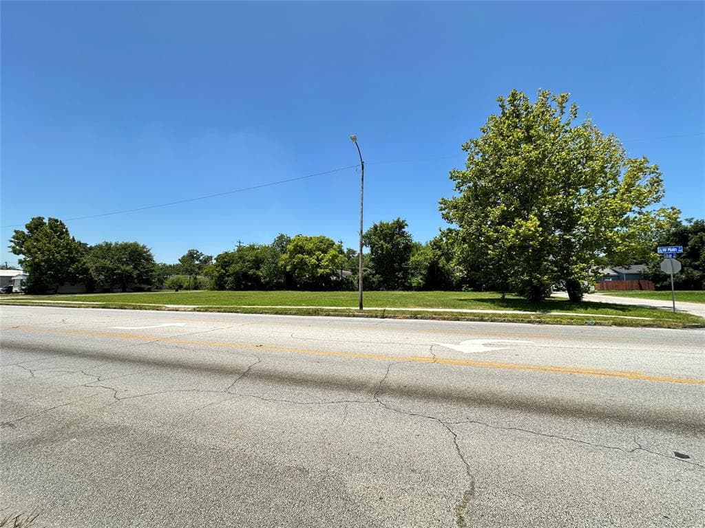 414 W Main St
