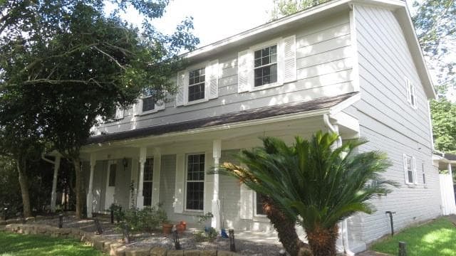 831 Baronridge Dr