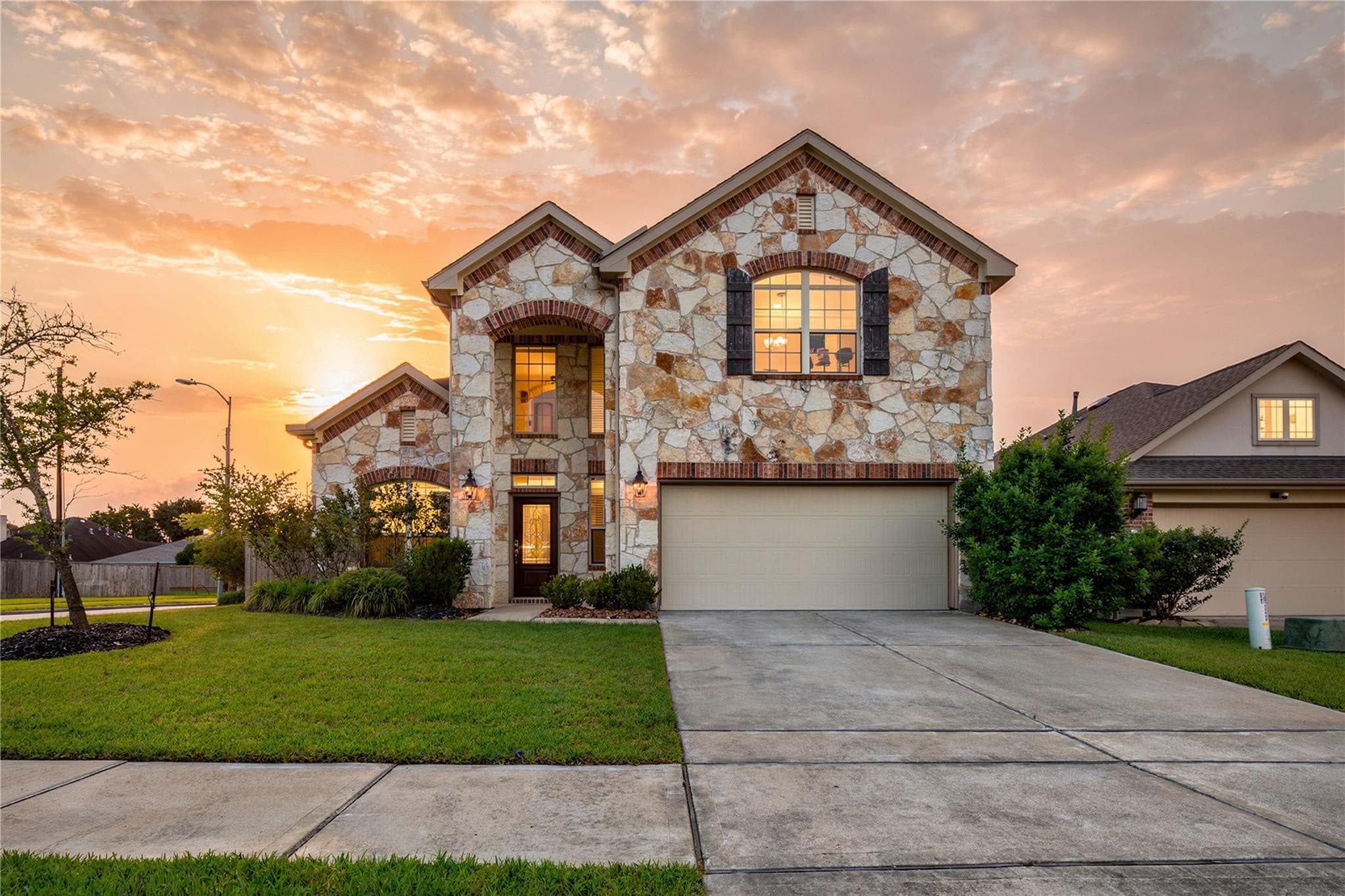 22603 Miramar Bend Dr