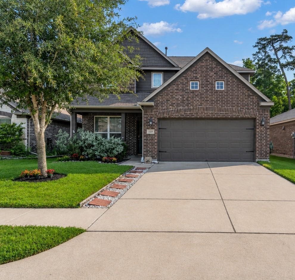 2325 Garden Square Path