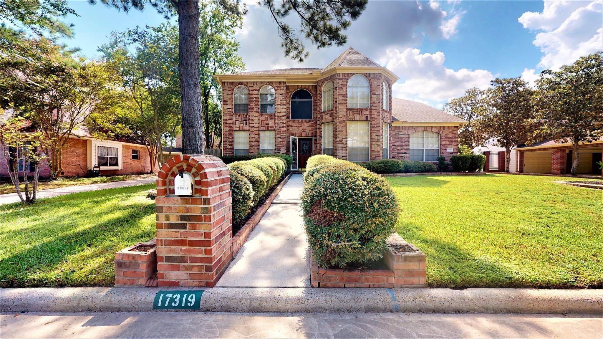 Main property image