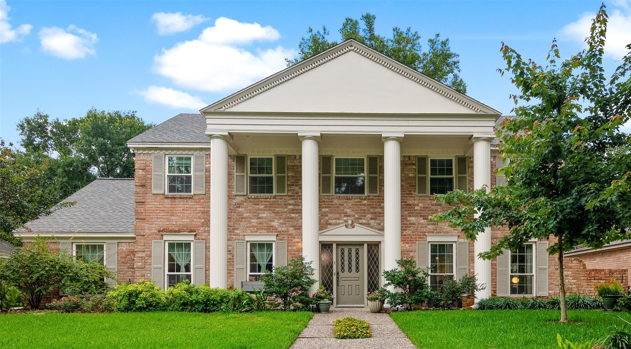 5510 Court Of York