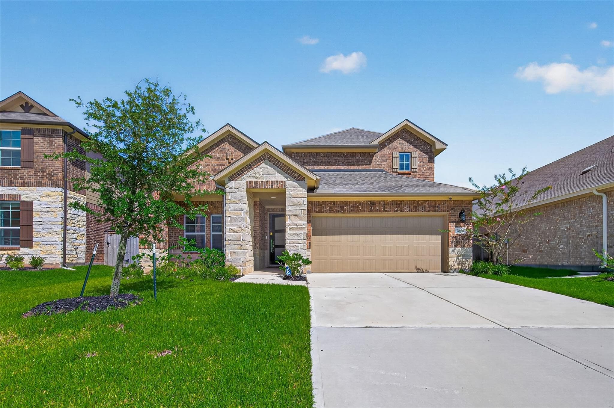 7046 Lauren Oak Dr