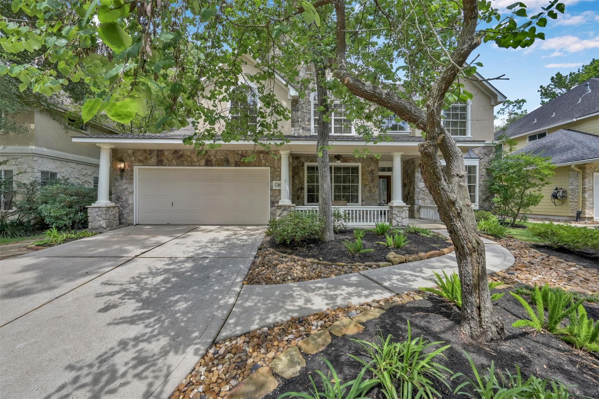 10 Rustic Bend Pl