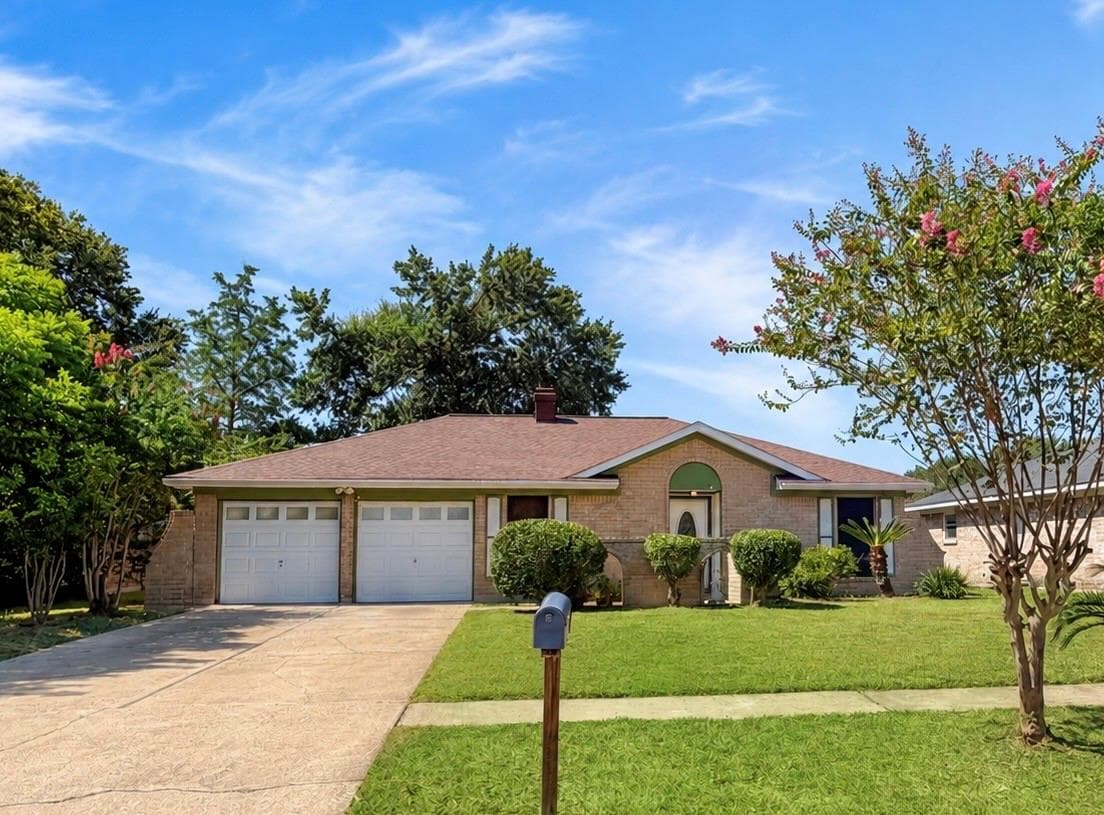 430 Shady Glade Dr