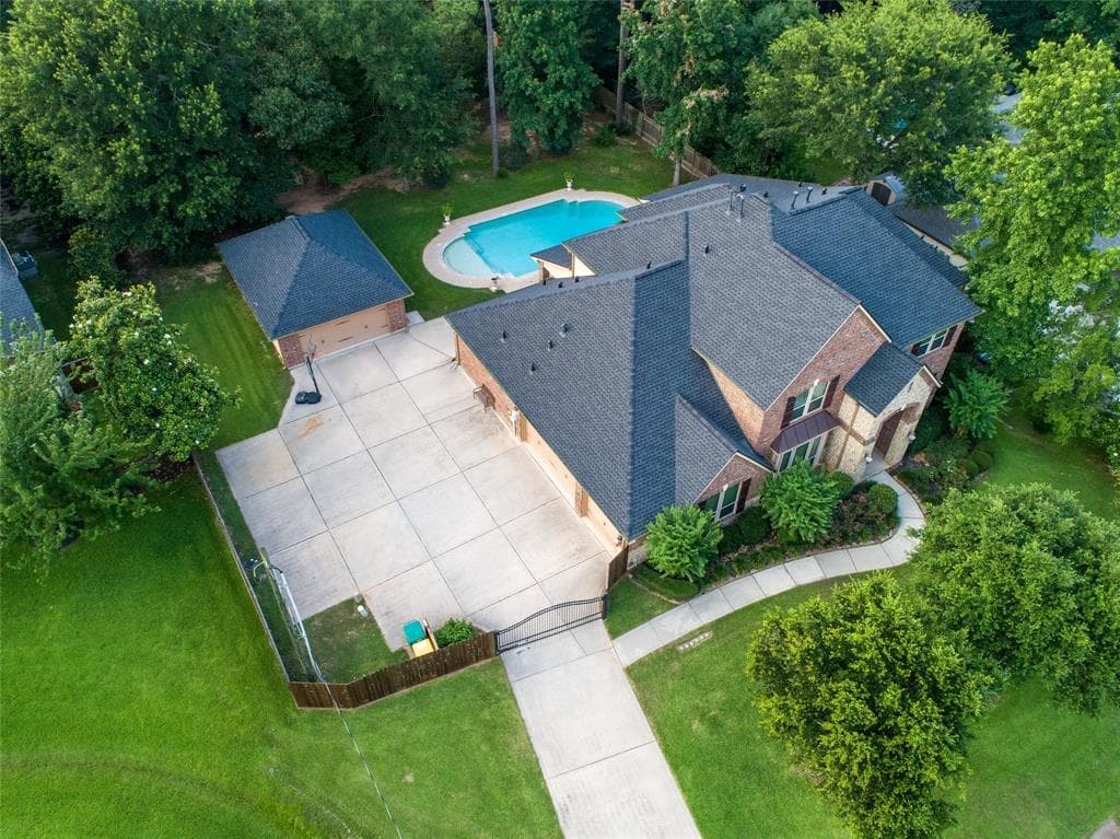 10111 Logan Grove Ct