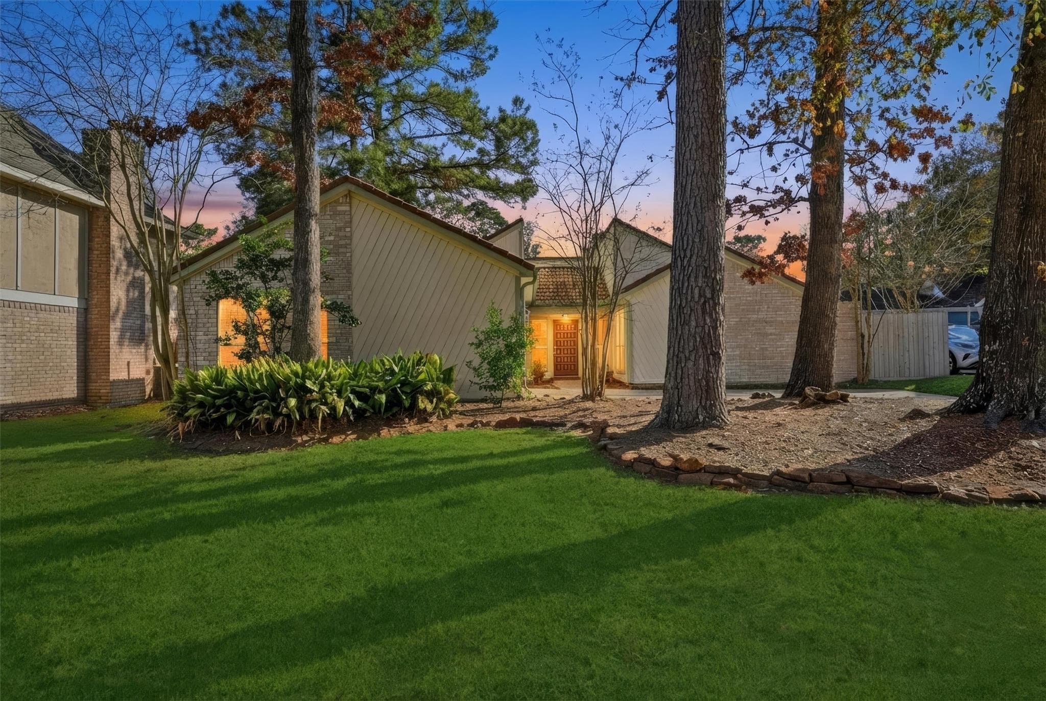 3618 Riverwood Park Dr
