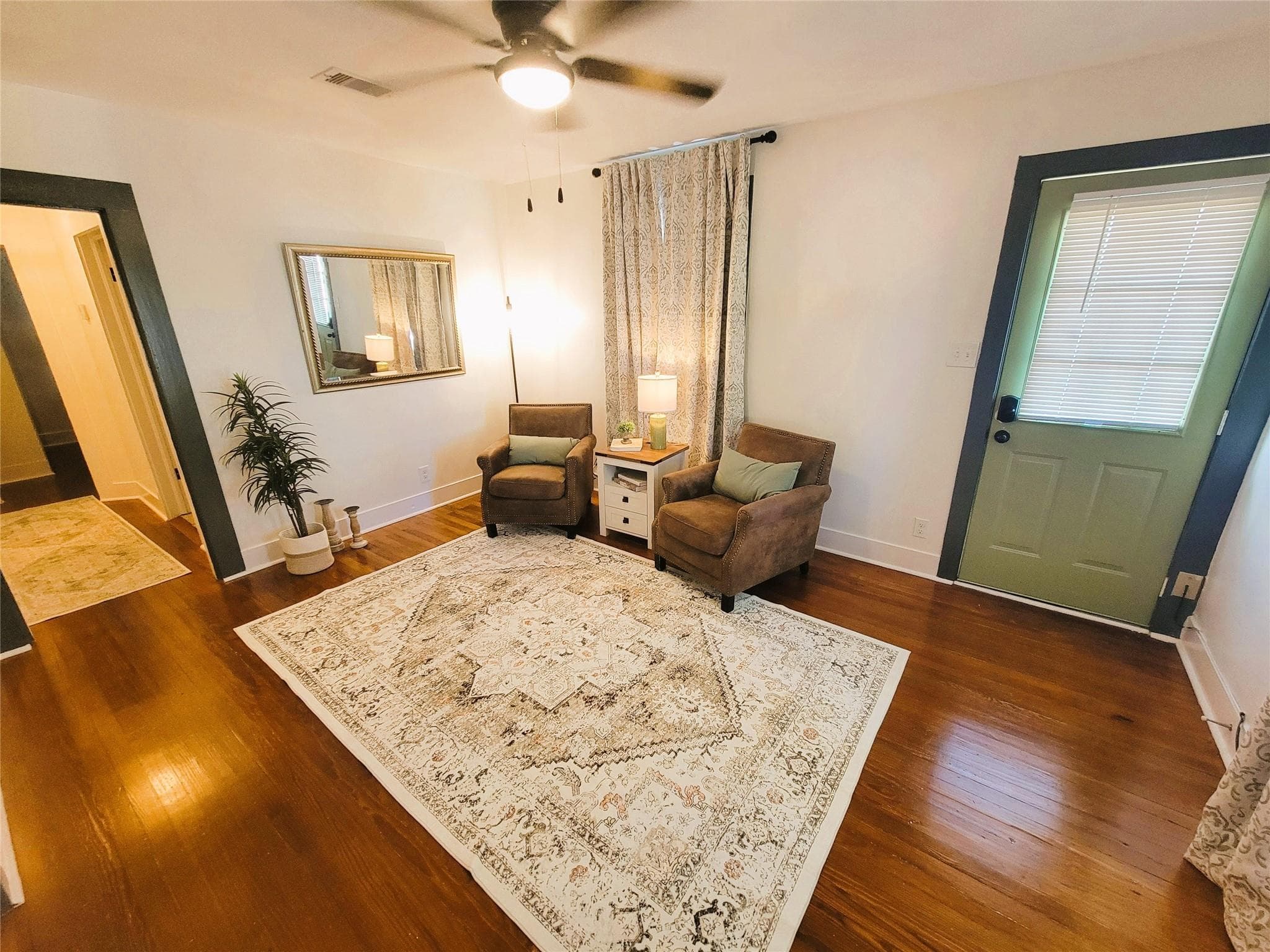Gallery image 4