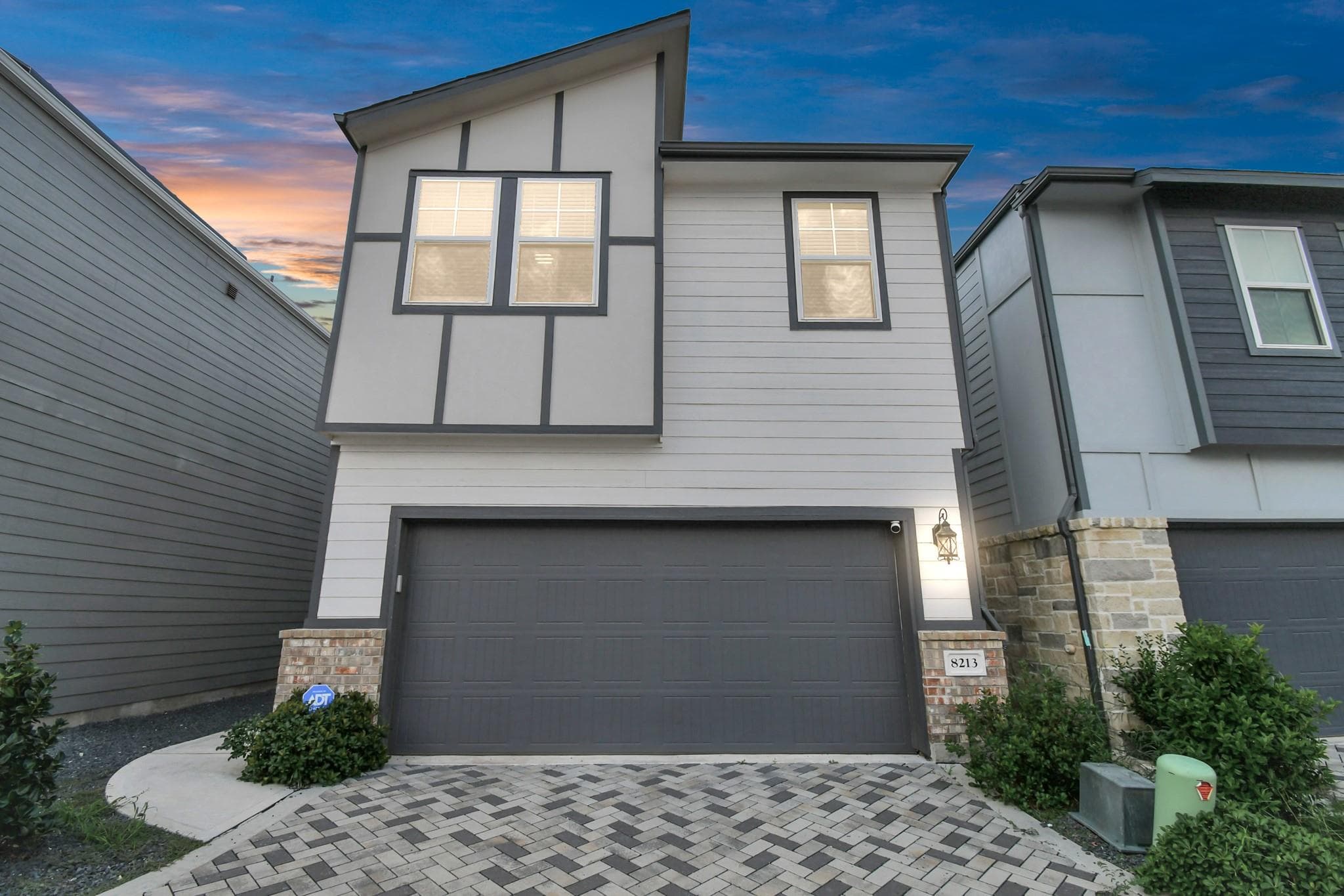 8213 Rising Stream Dr