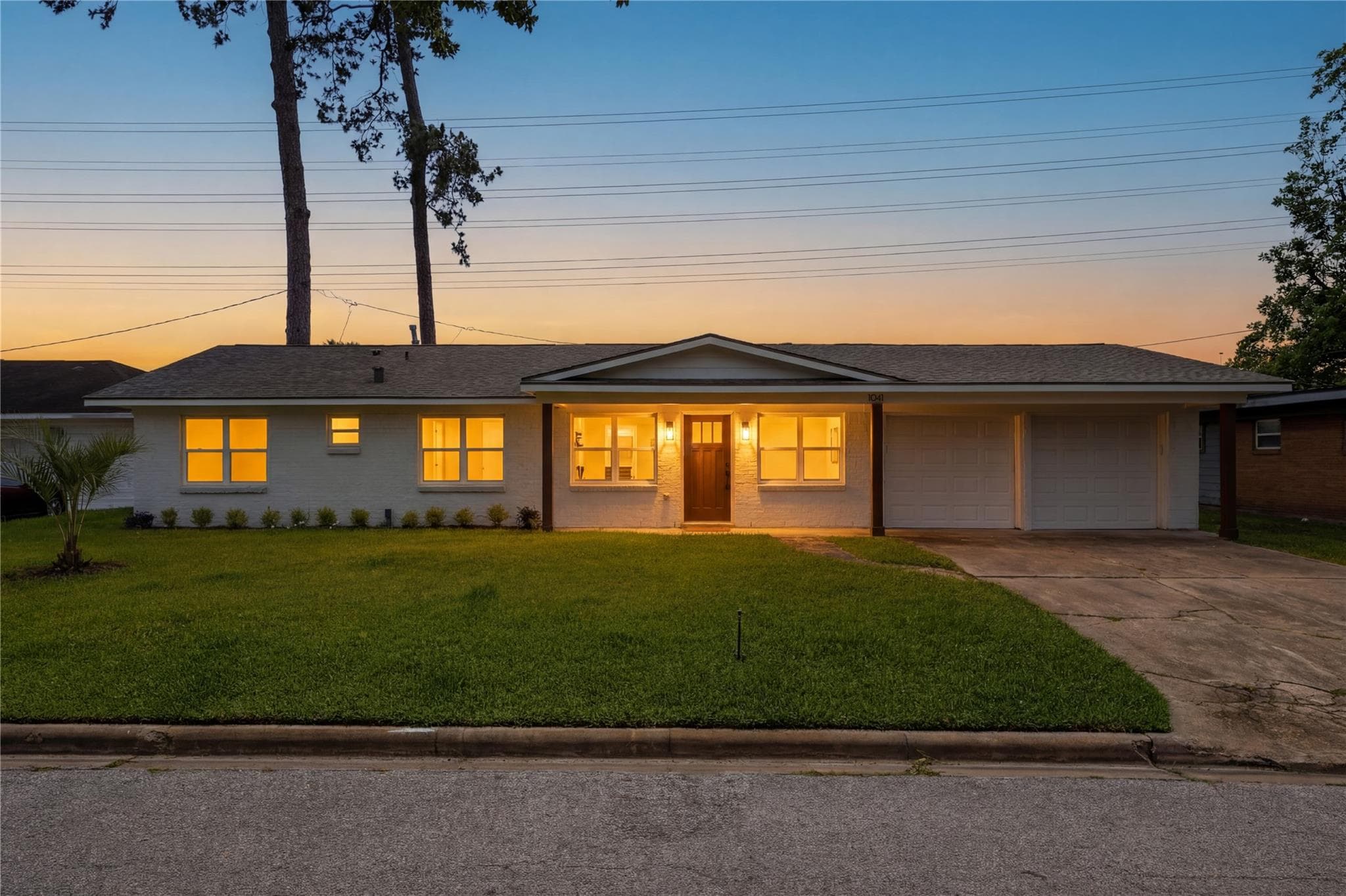 1041 Gardendale Dr