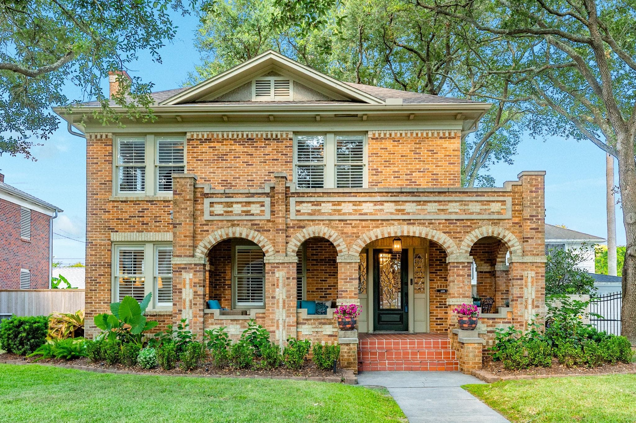 20 Cedar Lawn Dr S