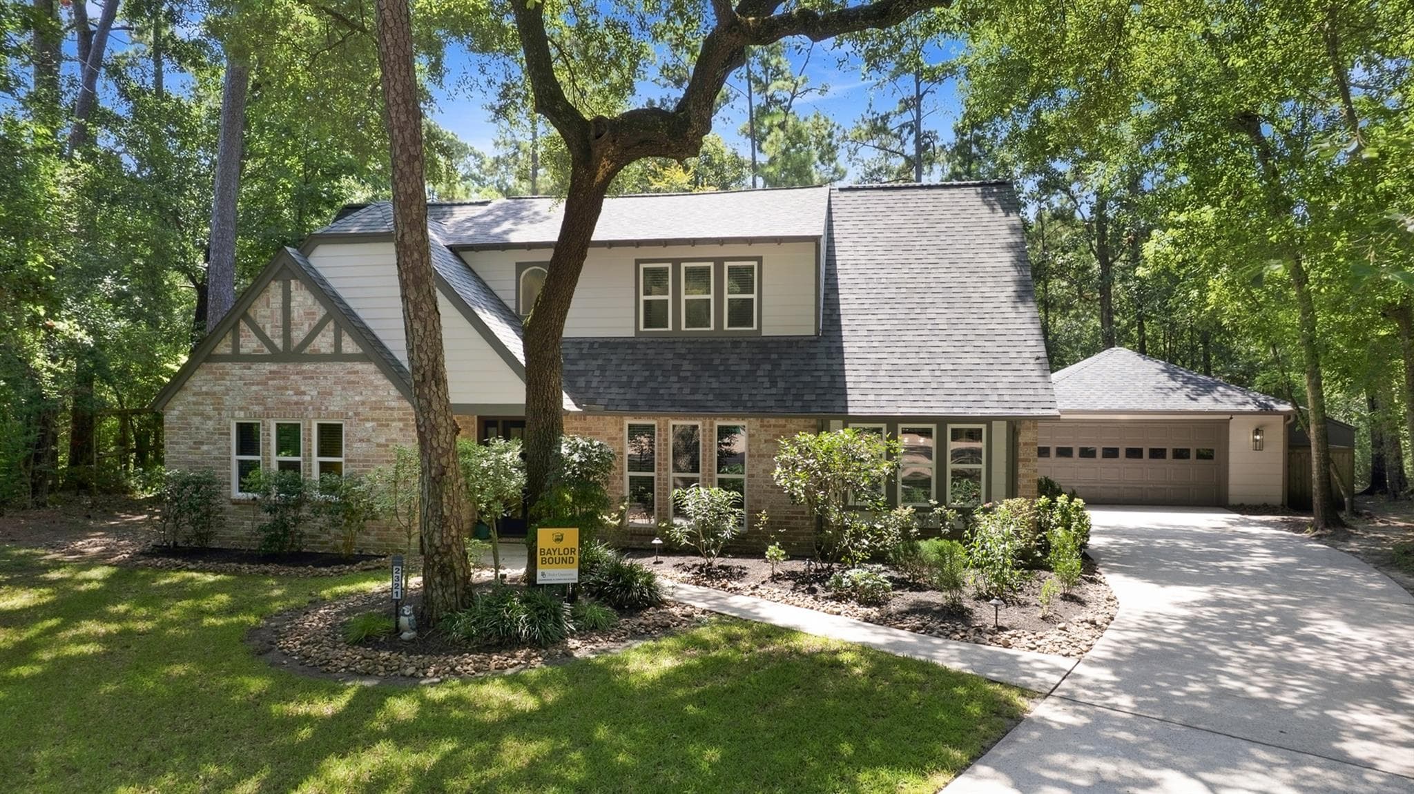 2321 Chestnut Oak Pl