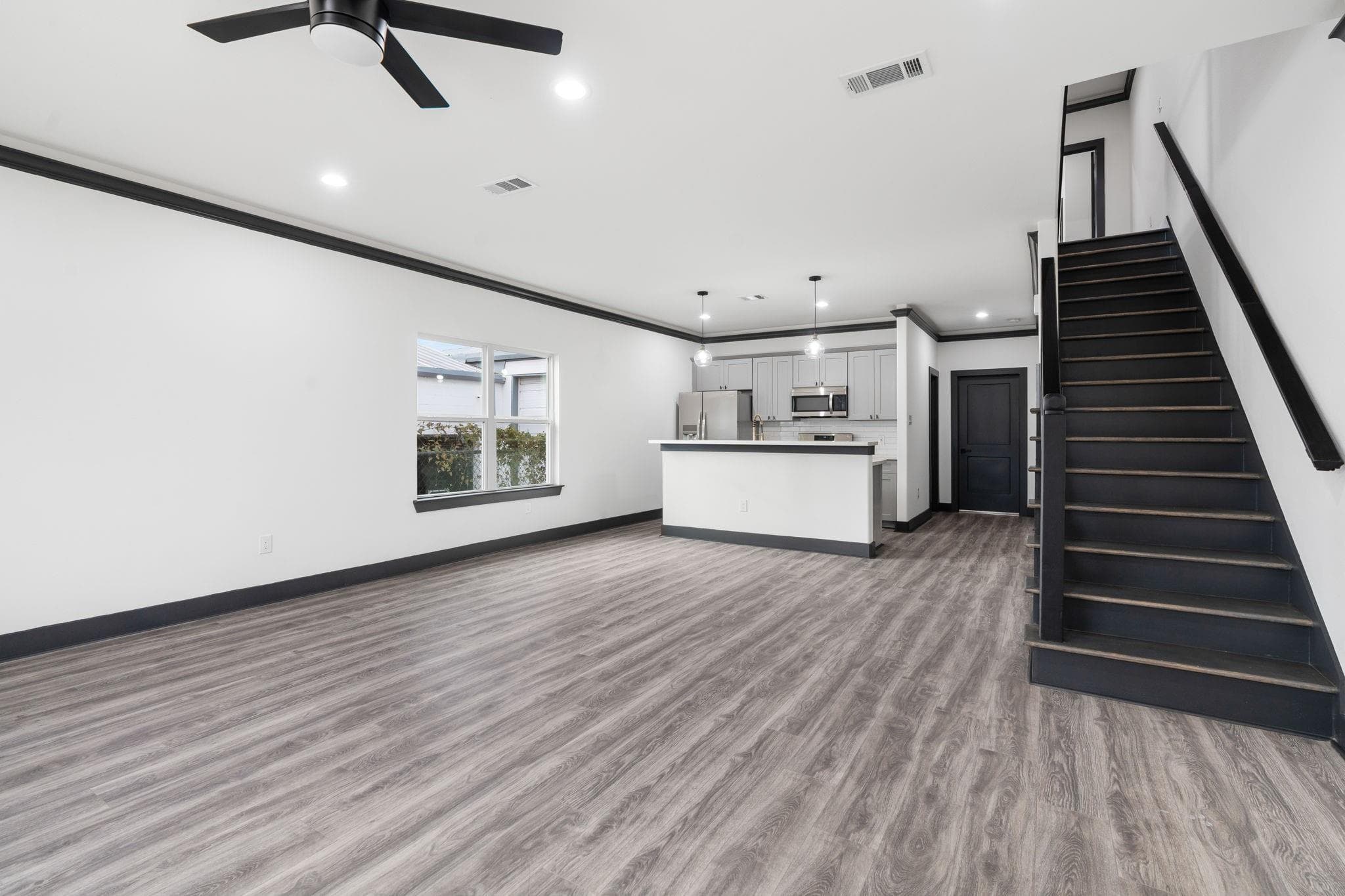 913 Panama St