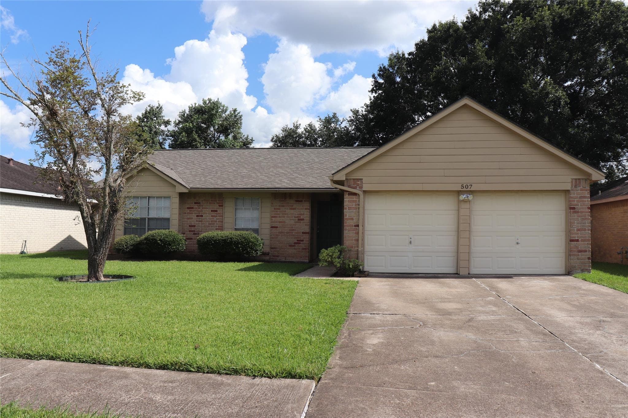 507 Saberwood Dr