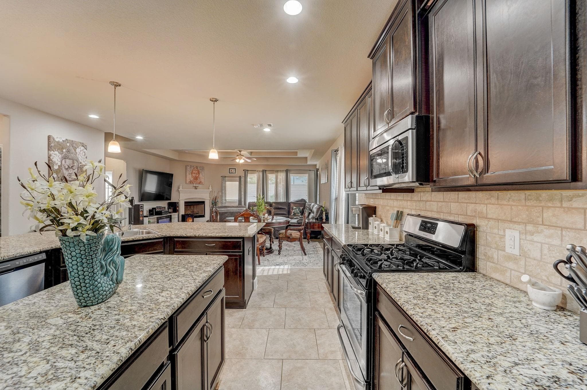 2623 Yaletzi Ln