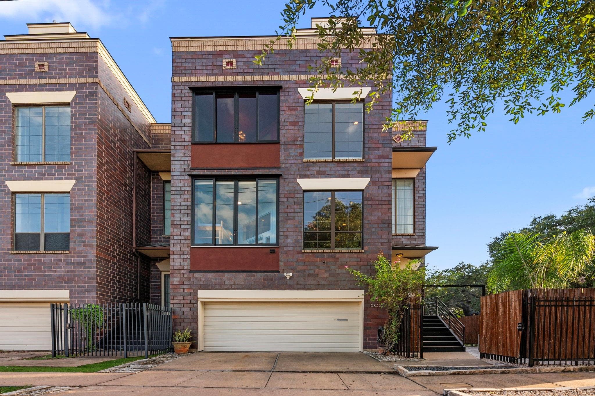 Main property image