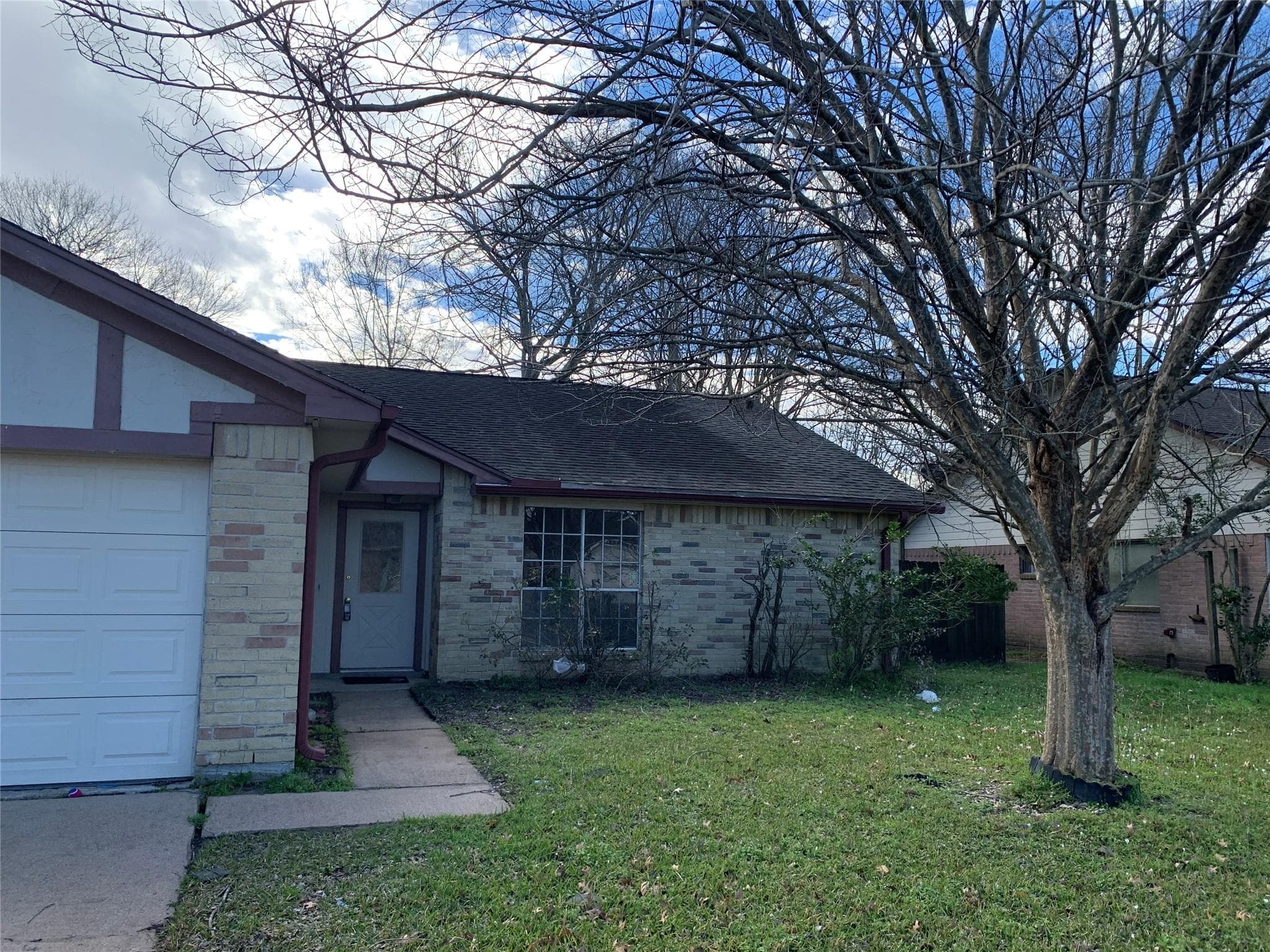 Main property image