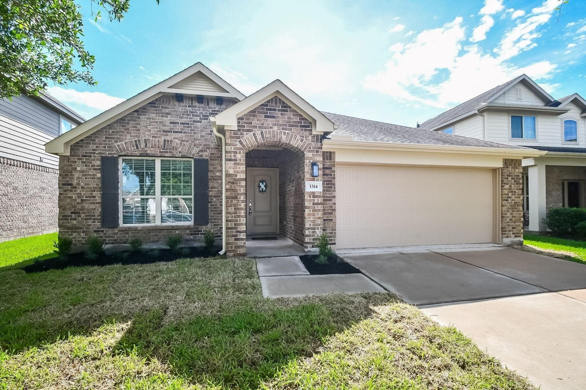Main property image