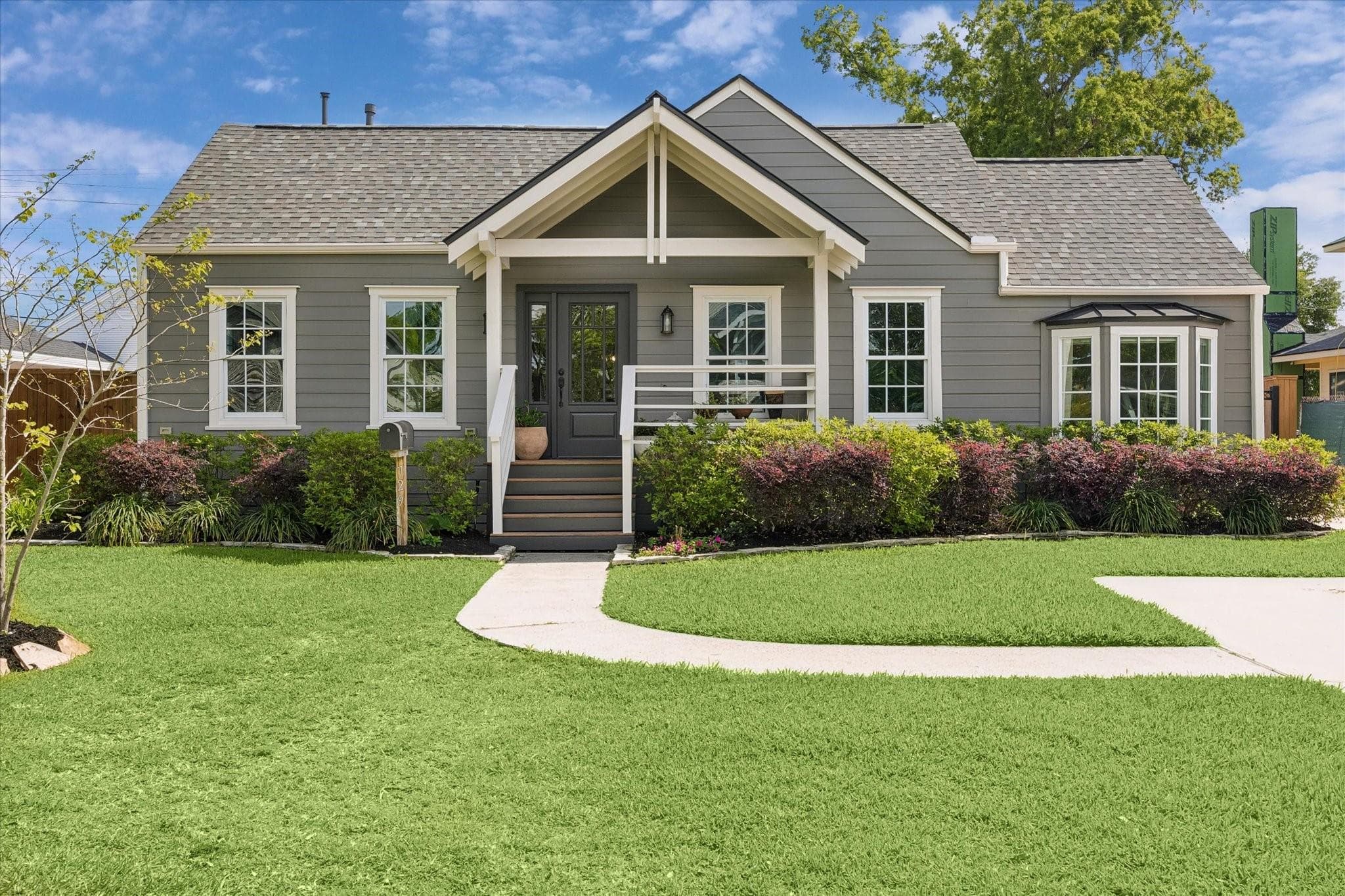 729 Sue Barnett Dr