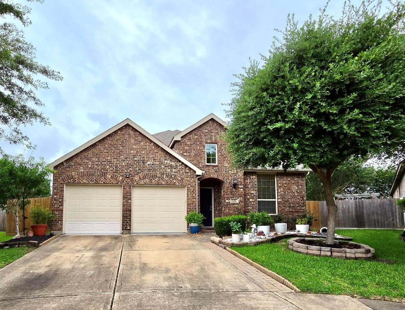 Main property image
