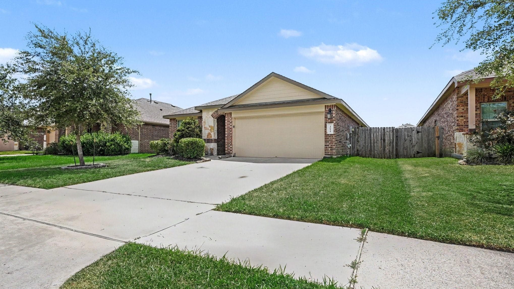 4014 Emperor Valley Ln
