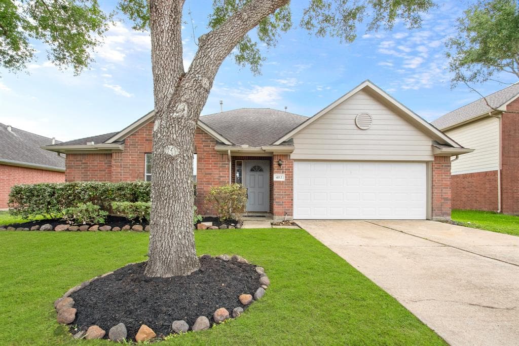 Main property image