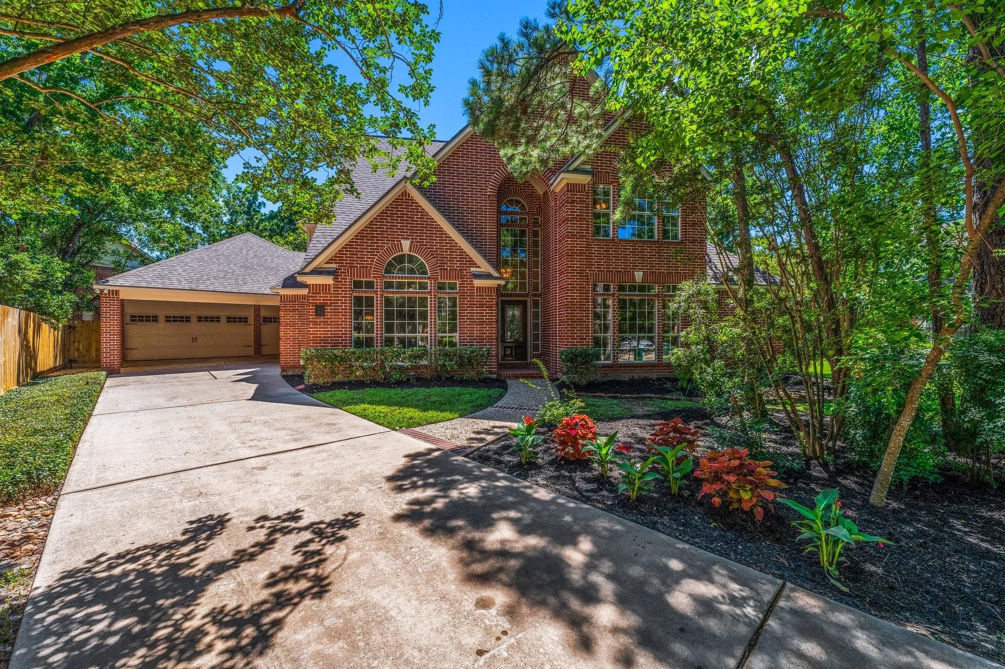 31 Twilight Glen Ct