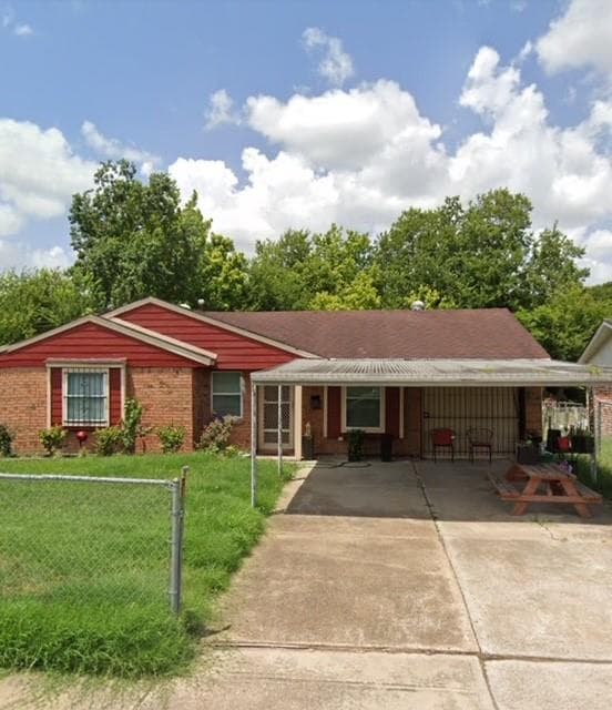 10902 Segrest Dr