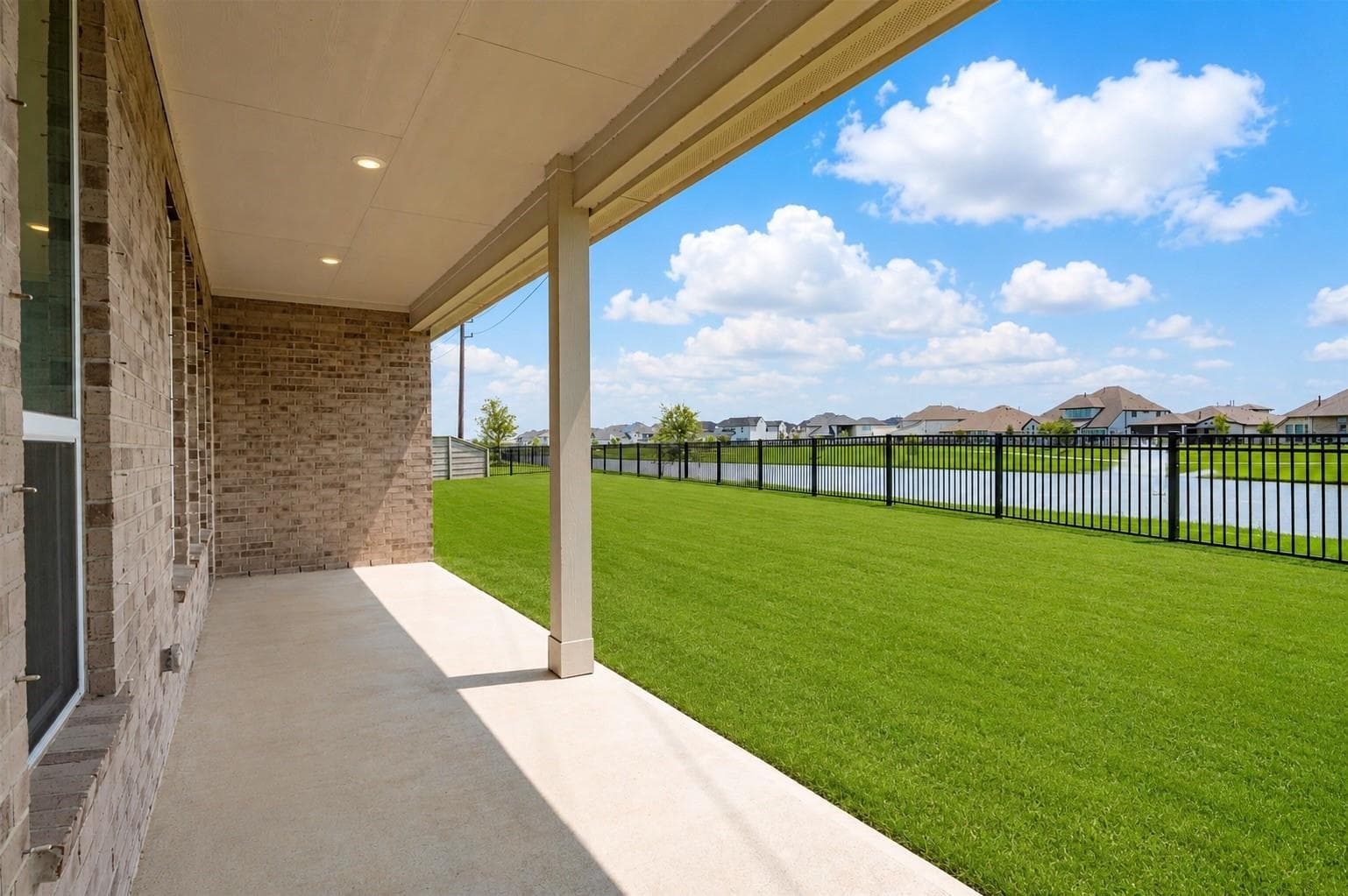 Main property image