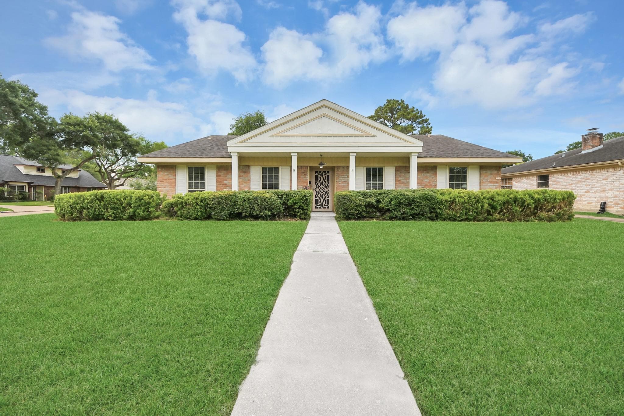 15703 El Camino Real