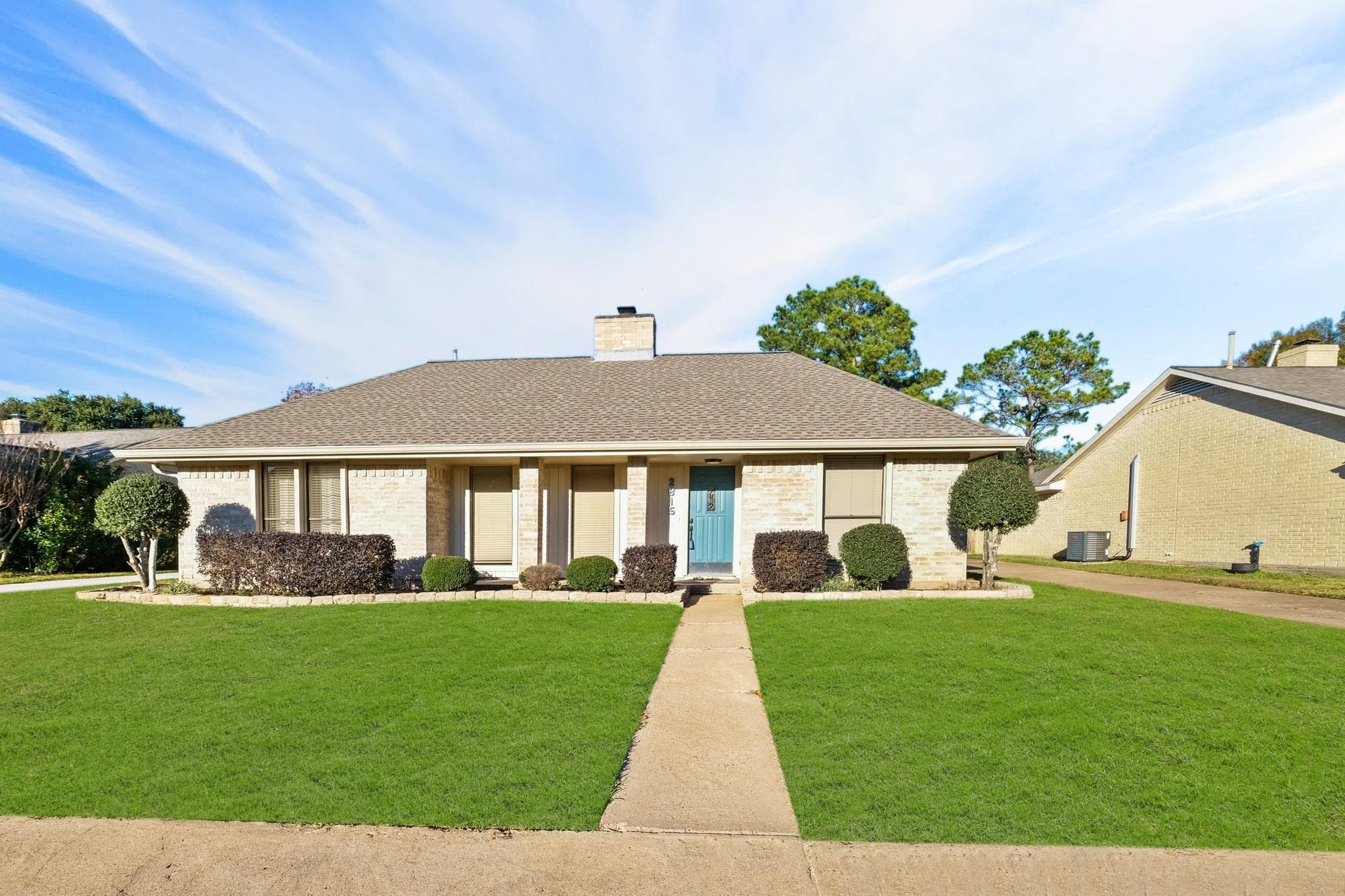 2815 Edgewood Dr