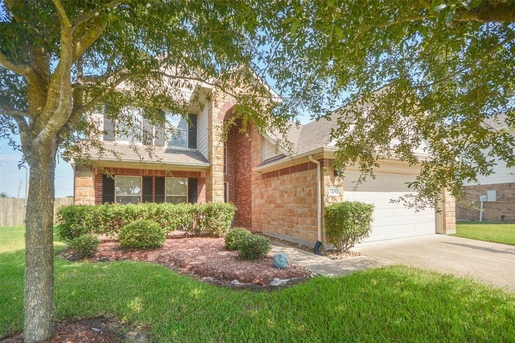 Main property image