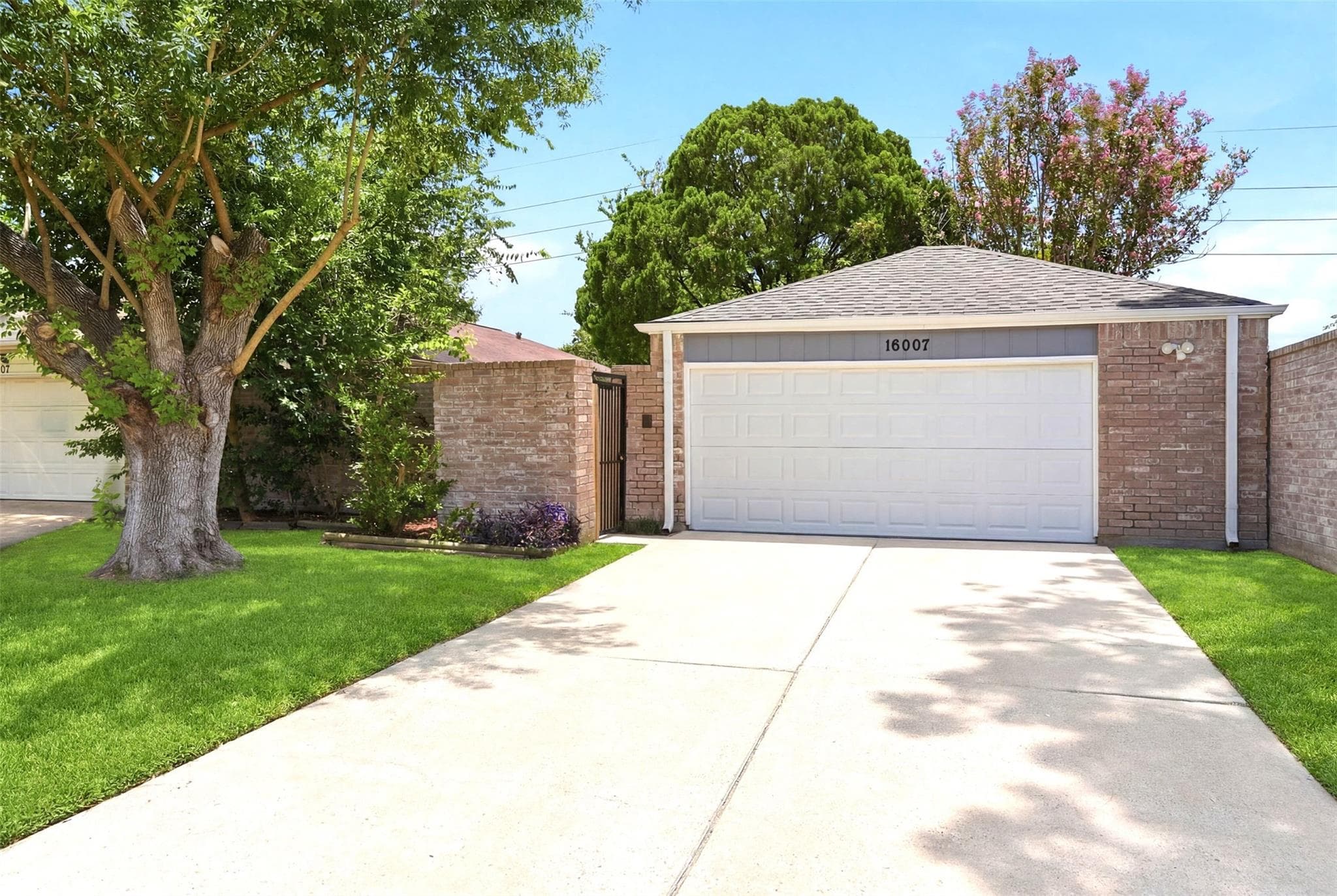 16007 Ridgegreen Dr