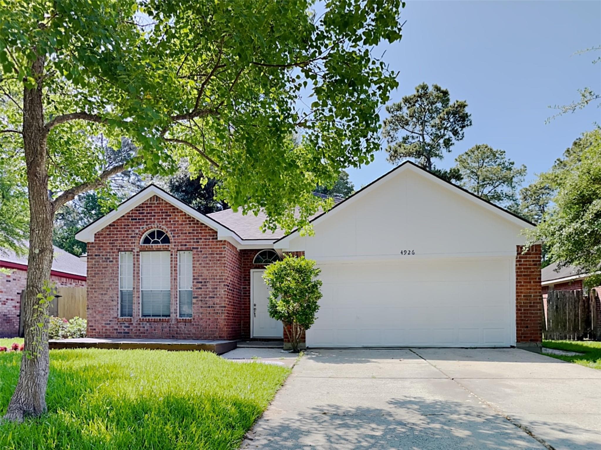 4926 Maurita Dr