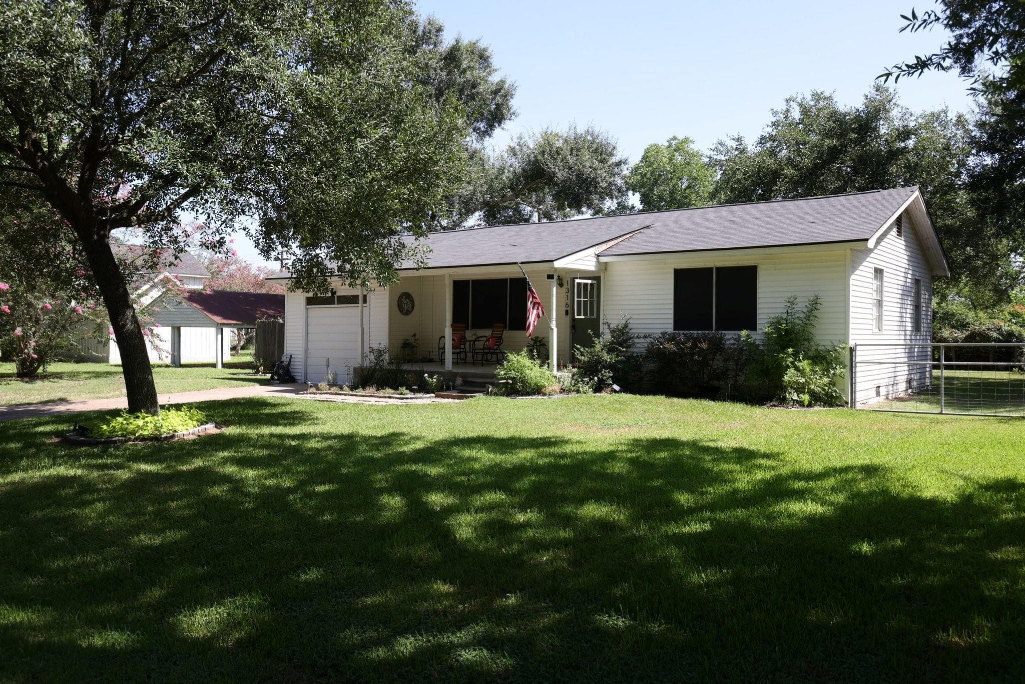 1316 Kathy Ave