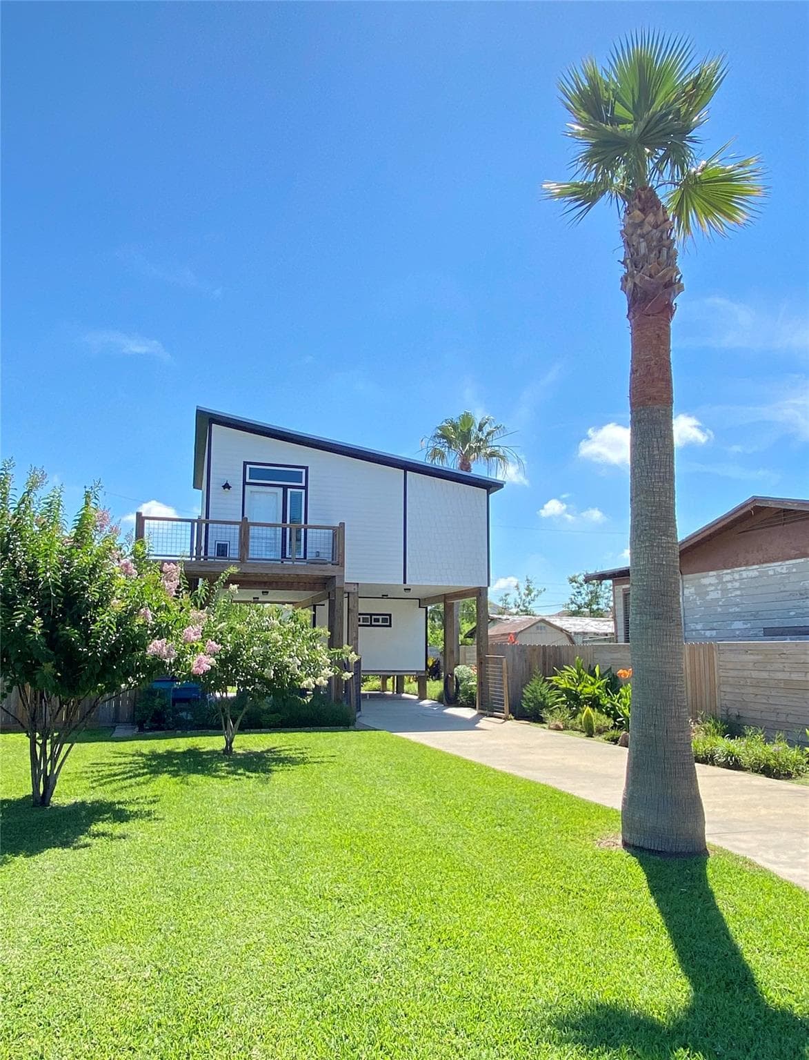 3010 Kleinmann Ave