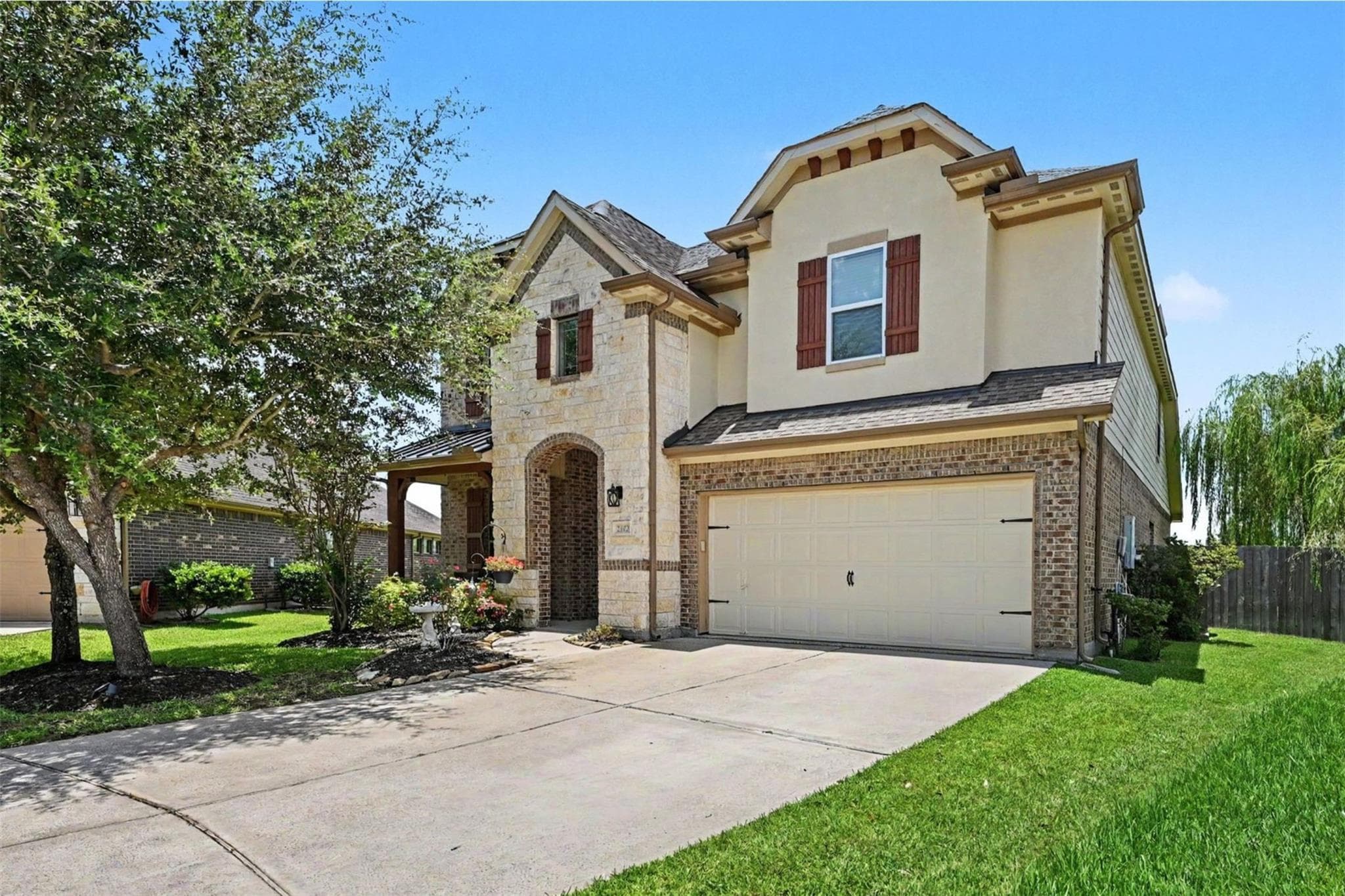 2302 Blue Jay Ln