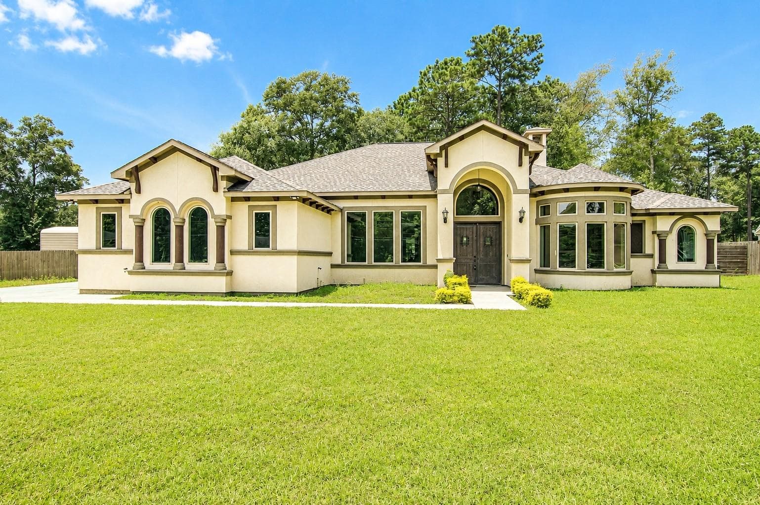 17114 Leon Ct