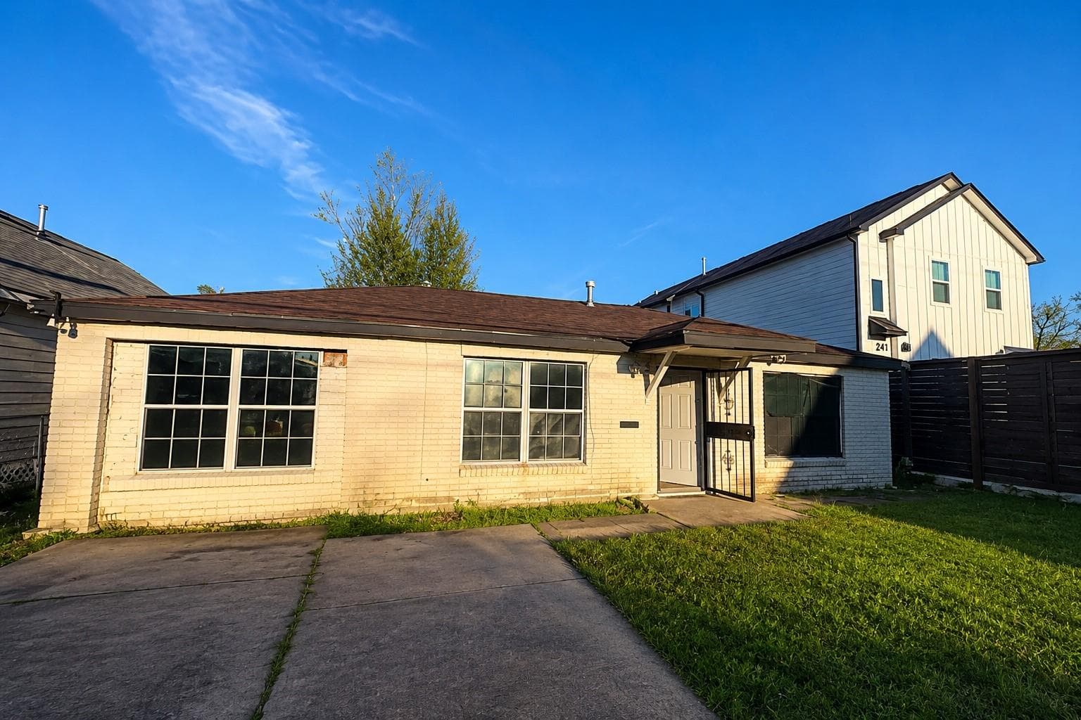 Main property image