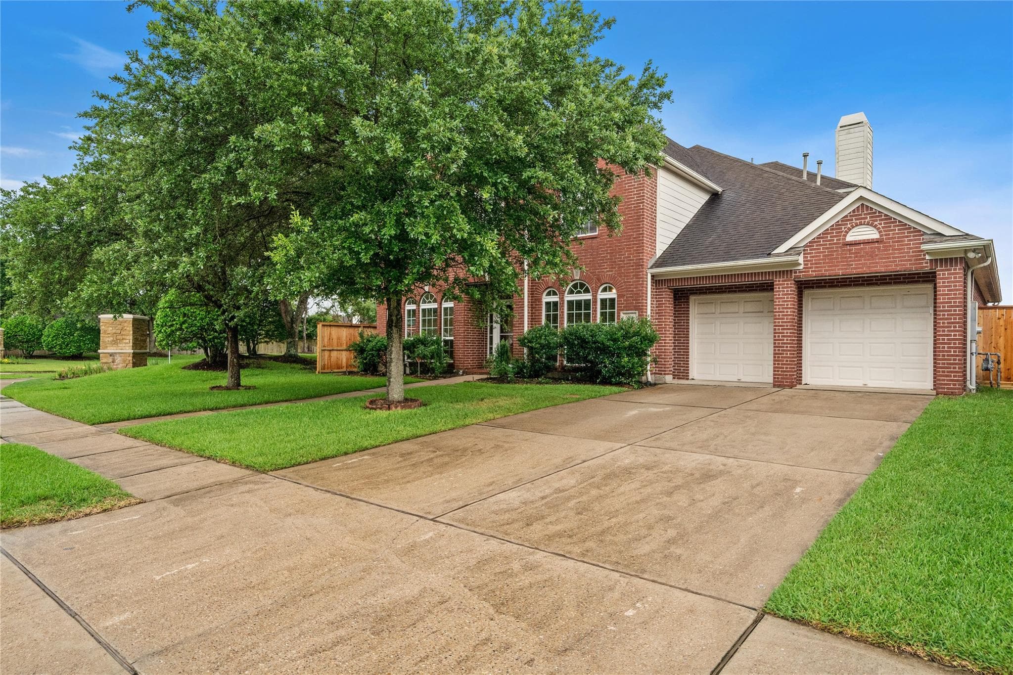 6136 Carlisle Ln