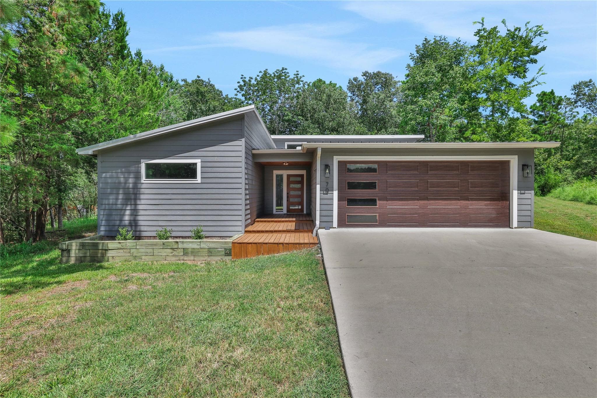 70 N Royale Greens Dr