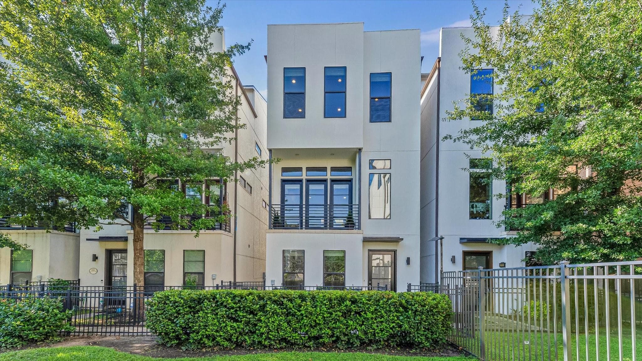 2115 Colorado St