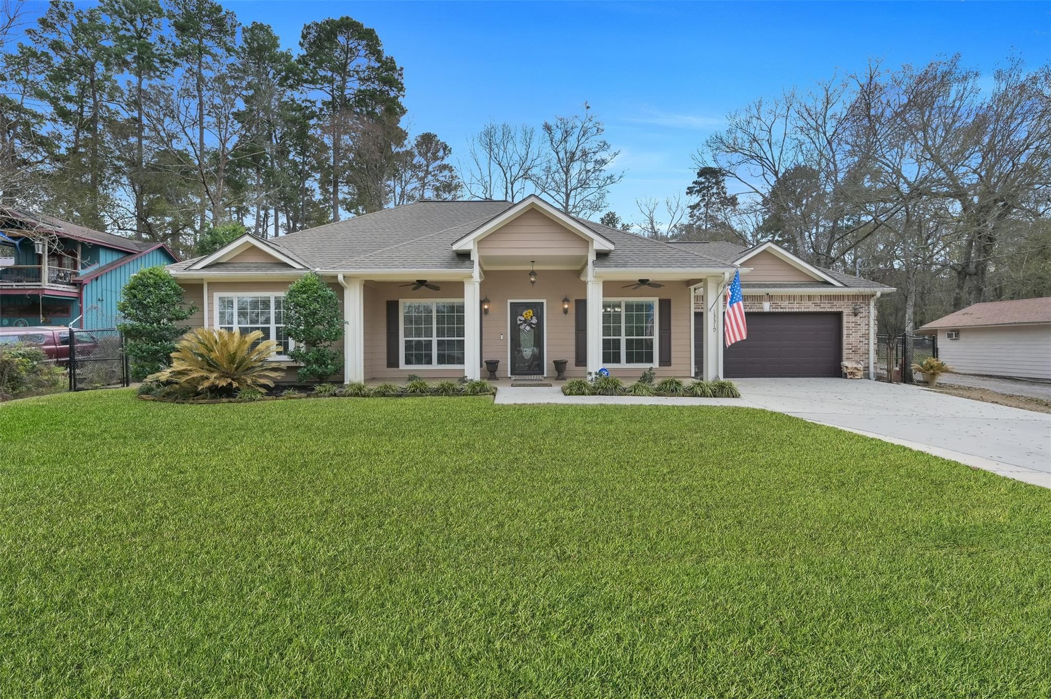 13319 Southshore Dr